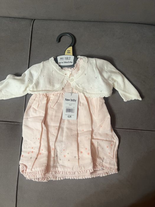 Детские вещи с этикеткой