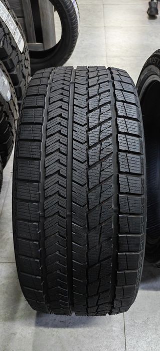 Unistar winter tires 285/40R23 325/35R23