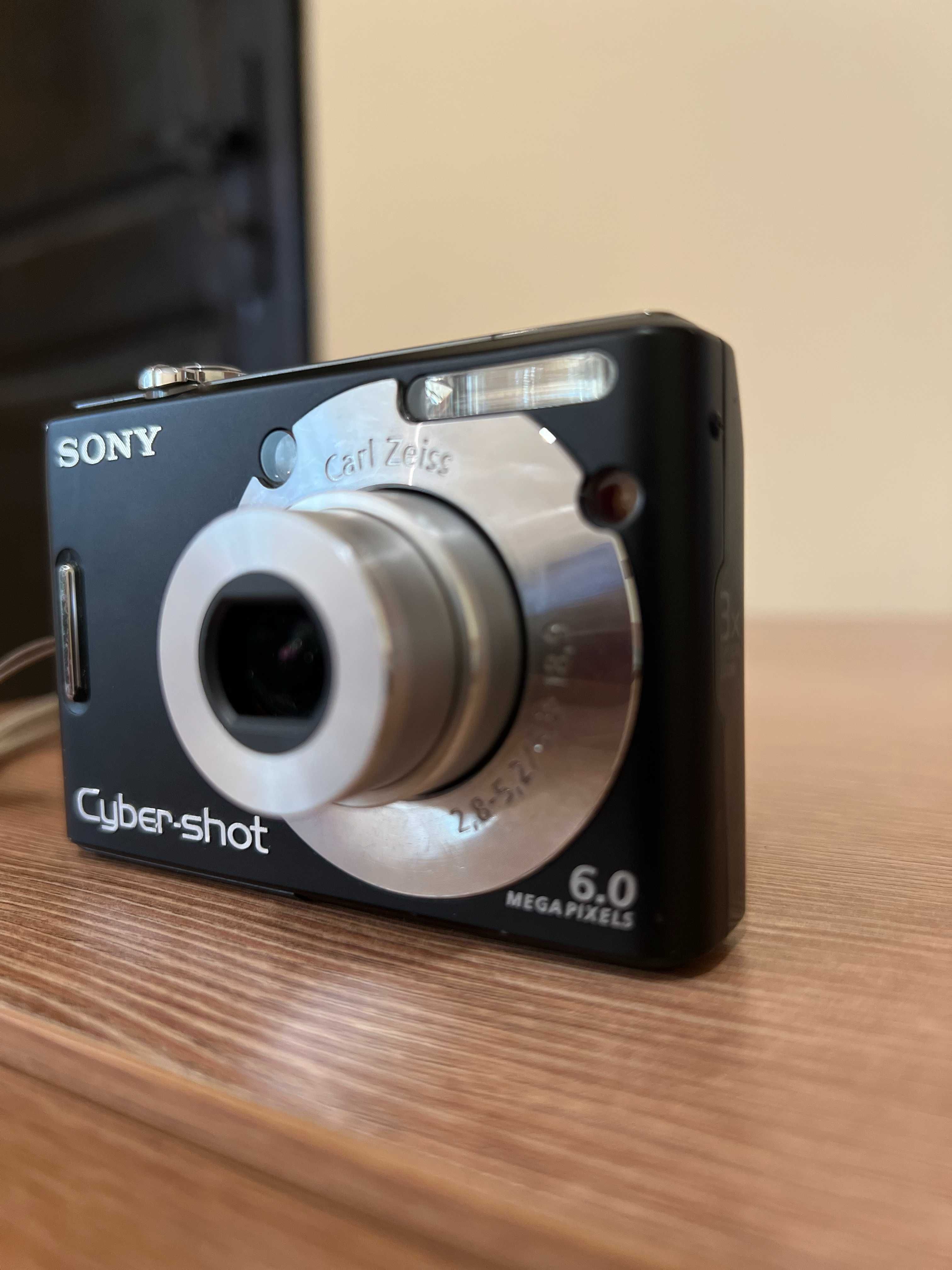 Фотоапарат Sony Cyber-shot 6,0Mp