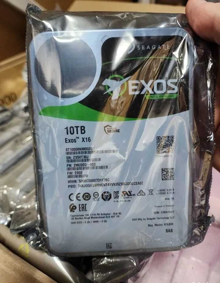 Жесткий диск Seagate Exos X16 ST10000NM002G 10 ТБ SAS