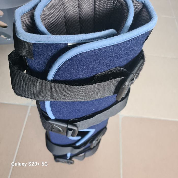 Orteză fixa genunchi nr M