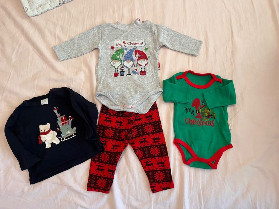 Комплект от коледни дрехи