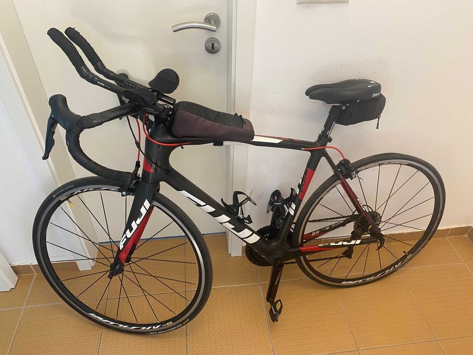 Bicicleta Fuji Grand Fondo 3.0