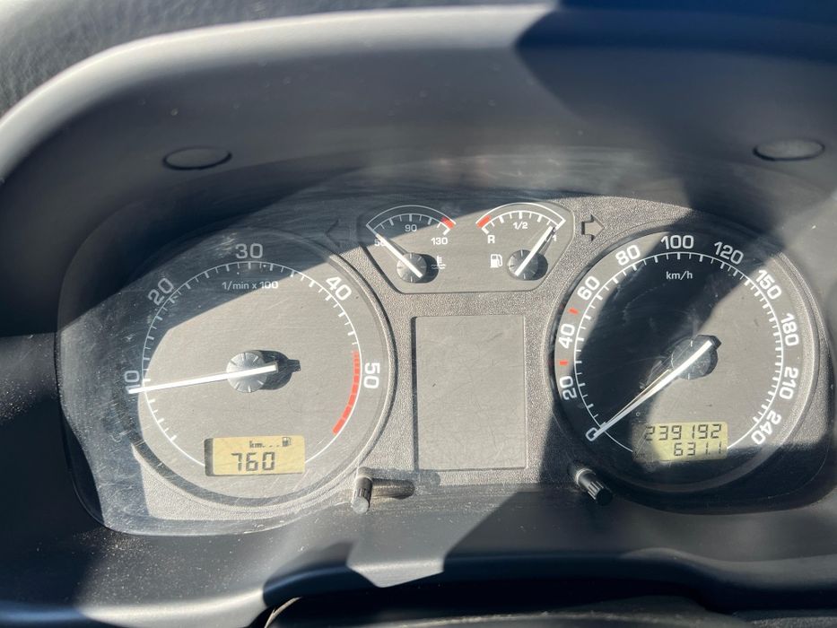 Octavia Tour,1,9 AXR