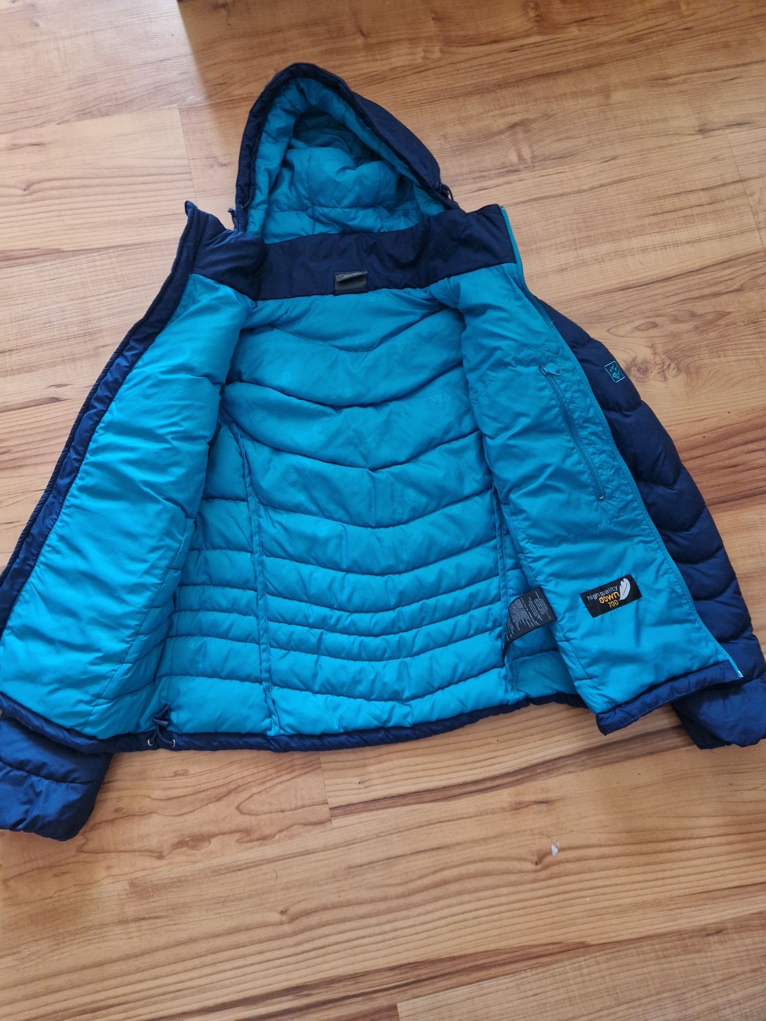 Дамскa пухенка Jack Wolfskin М