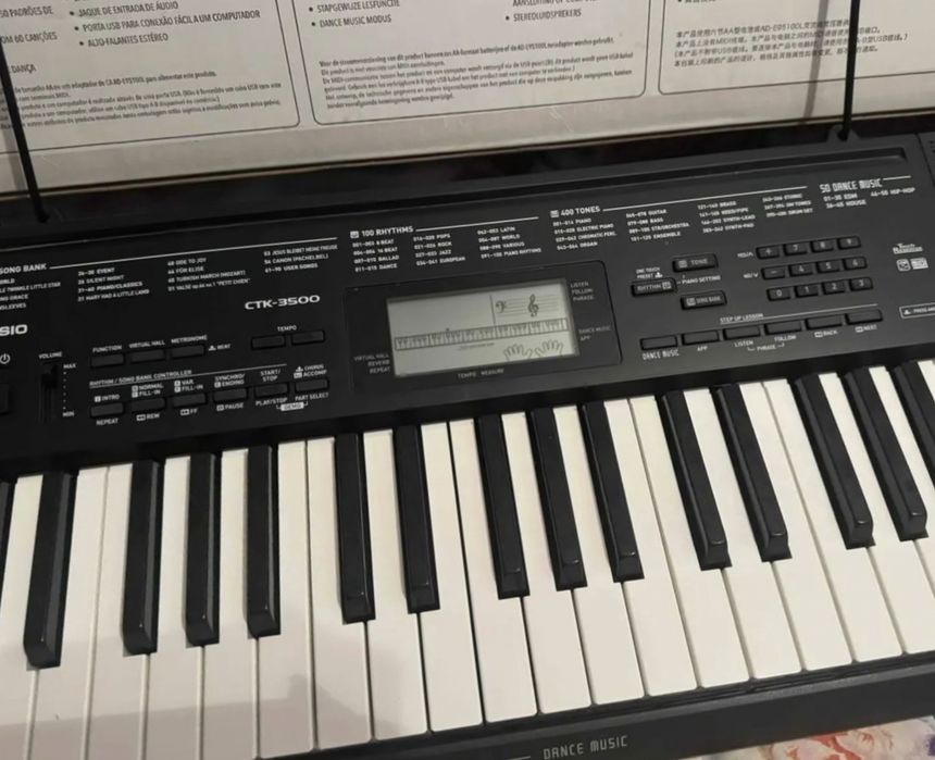 Продам синтезатор Casio