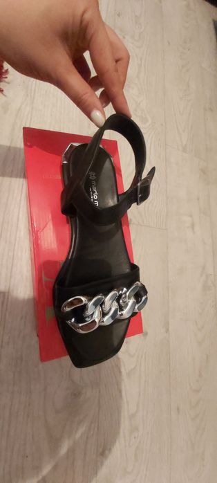 Обувь, босоножки