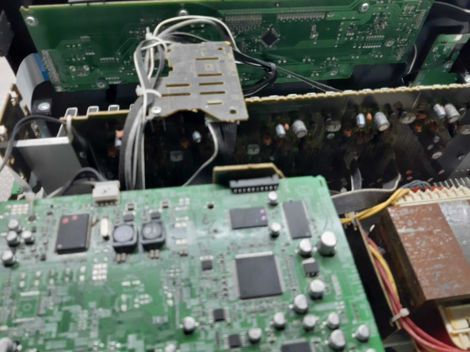 Statie Digitala Pioneer VSX-521-K