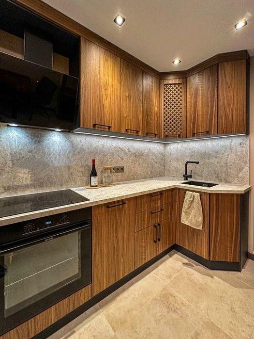 Дава се под наем Четиристаен апартамент в София, Изток - 100 кв.м за 1349 € - Снимка #2