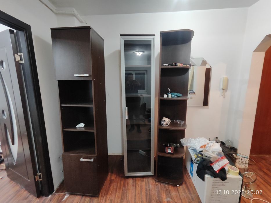 Vand mobila living