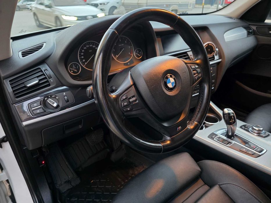 Vand BMW X3 xDrive20d (F25) din 2013 - stare impecabila