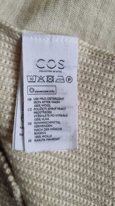 Pulover COS, lana 100%, marimea S mare (potrivit si M). bej deschis