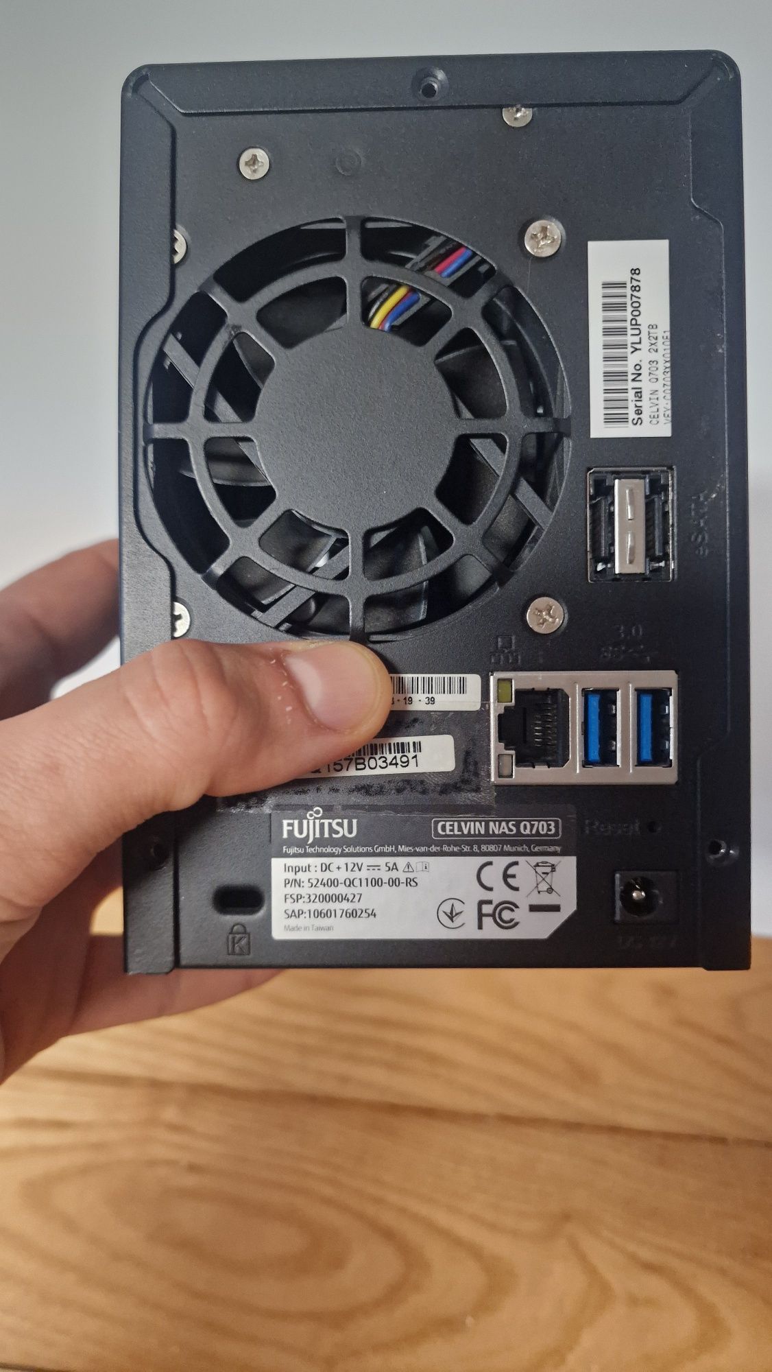 Fujitsu Nas server