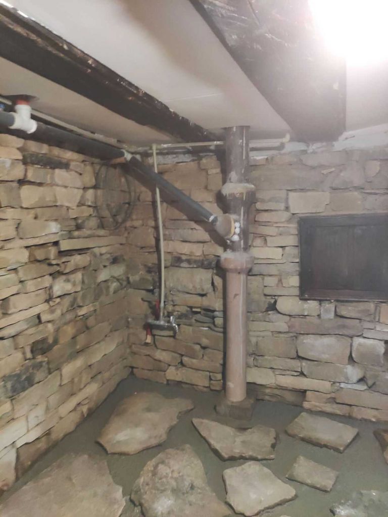 Продава се Къща в с. Смиловци, Област Габрово - 85 кв.м за 433 €/кв.м - Снимка #18