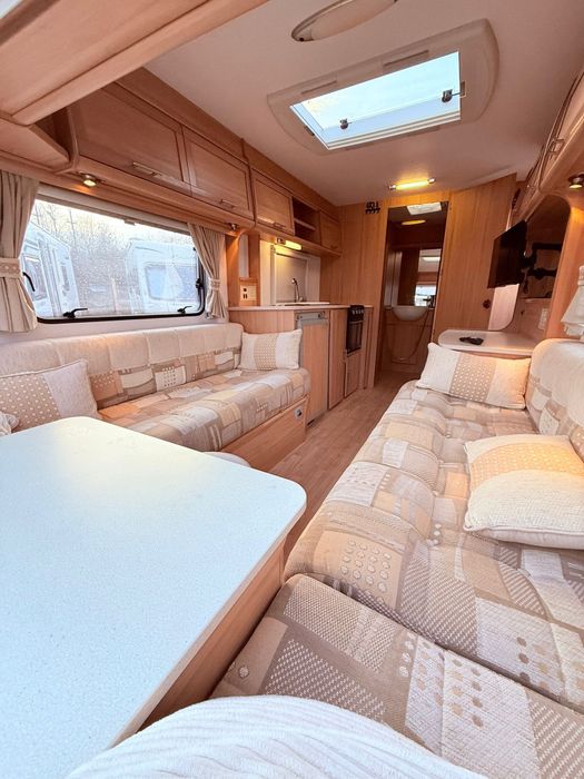 Rulota Avondale Mayfair 470-2  an fabricaţie  2008 inmatriculata Roman