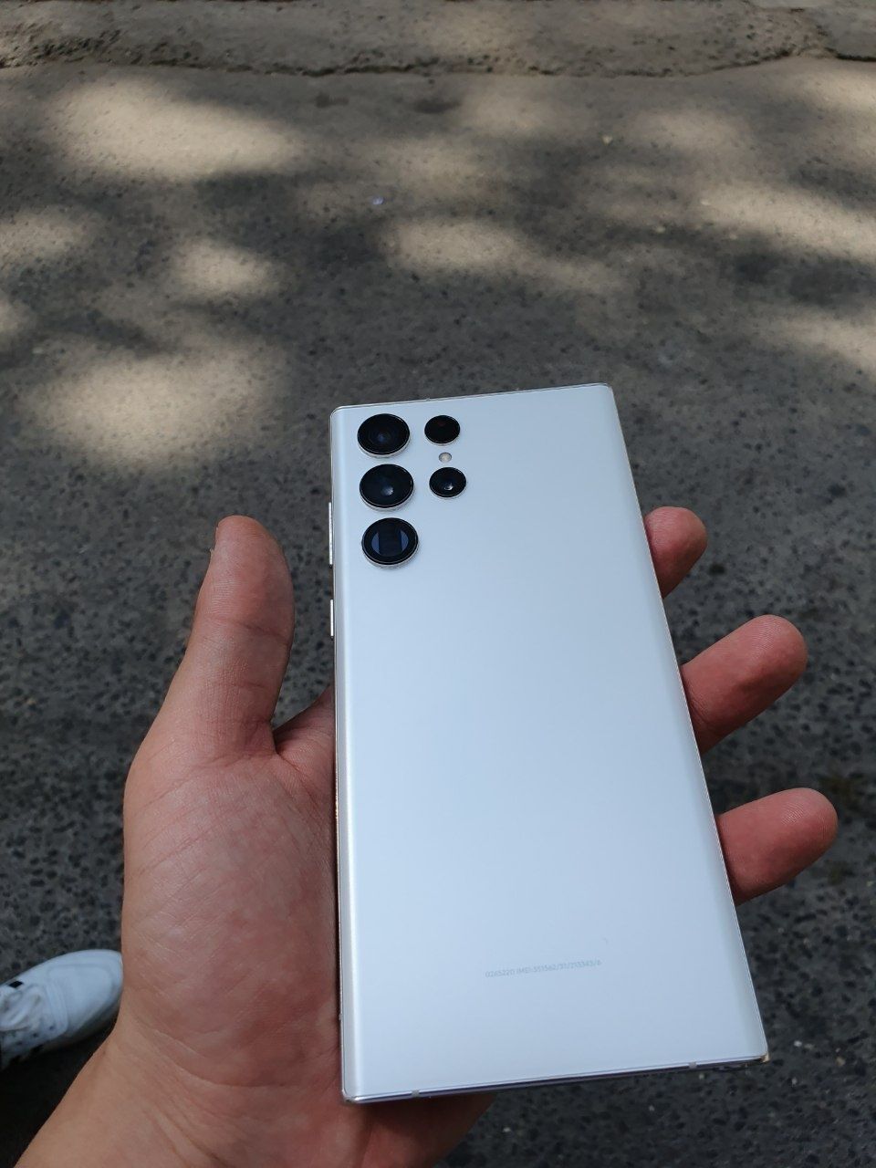 Samsung Galaxy S22 ultra сотилади