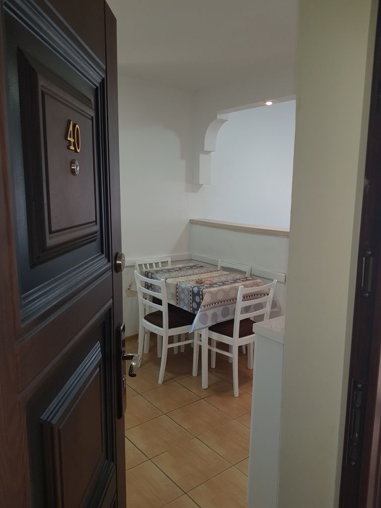 Inchiriez apartament 2 camere