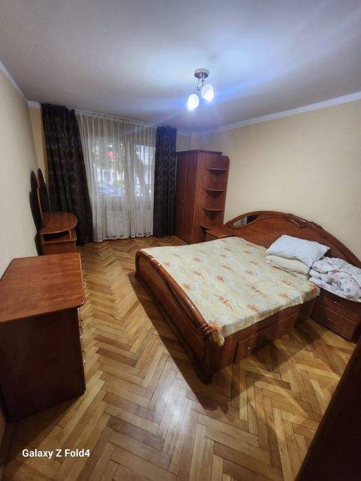 Apartamrnt de inchiriat