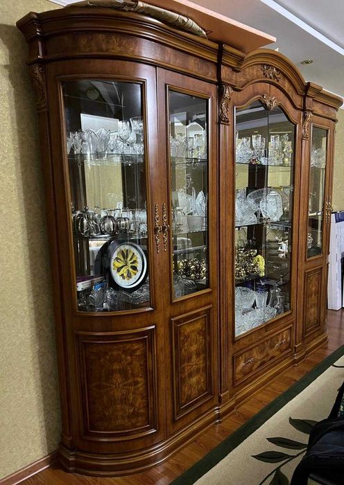 Горка для красивой посуды