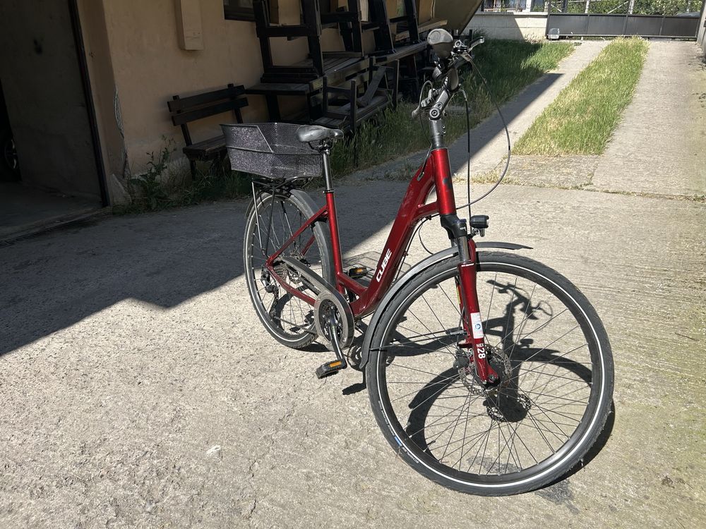 Продавам велосипед  Cube touring exc