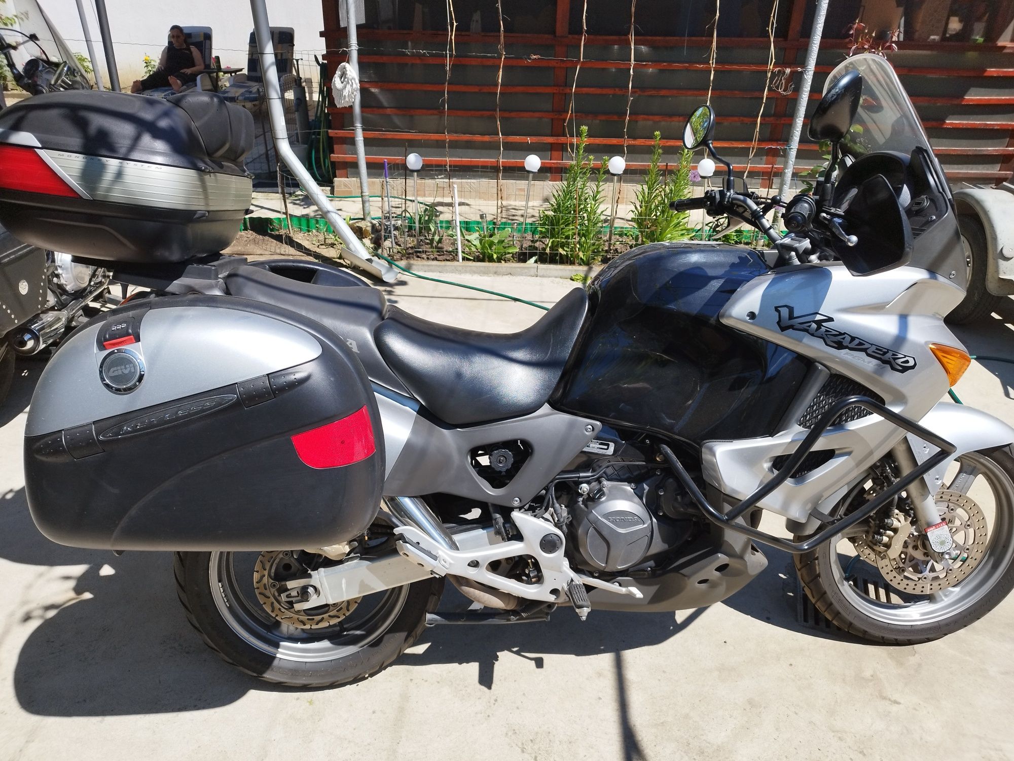 Honda Varadero xl 1000 sd02