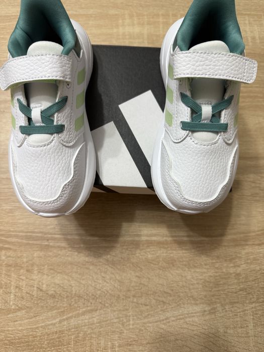 Adidas copi model nou