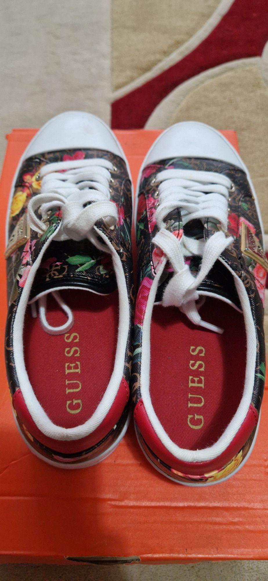 Кожени кецове GUESS