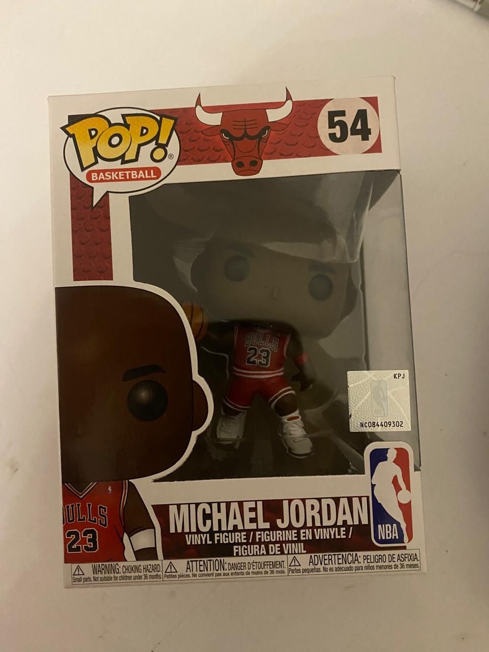 Фигурки Funko pop Michael Jordan и LeBron James