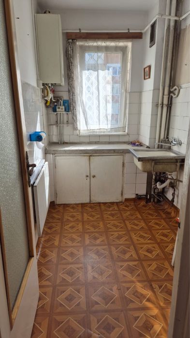 Apartament 3 camere – Centrul Civic, Brașov