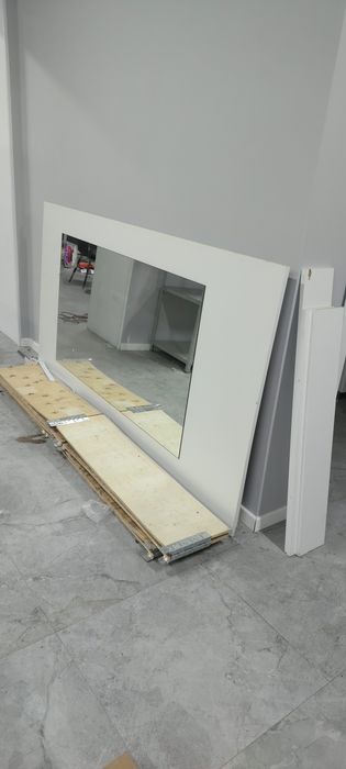 Примерочная с зеркалом