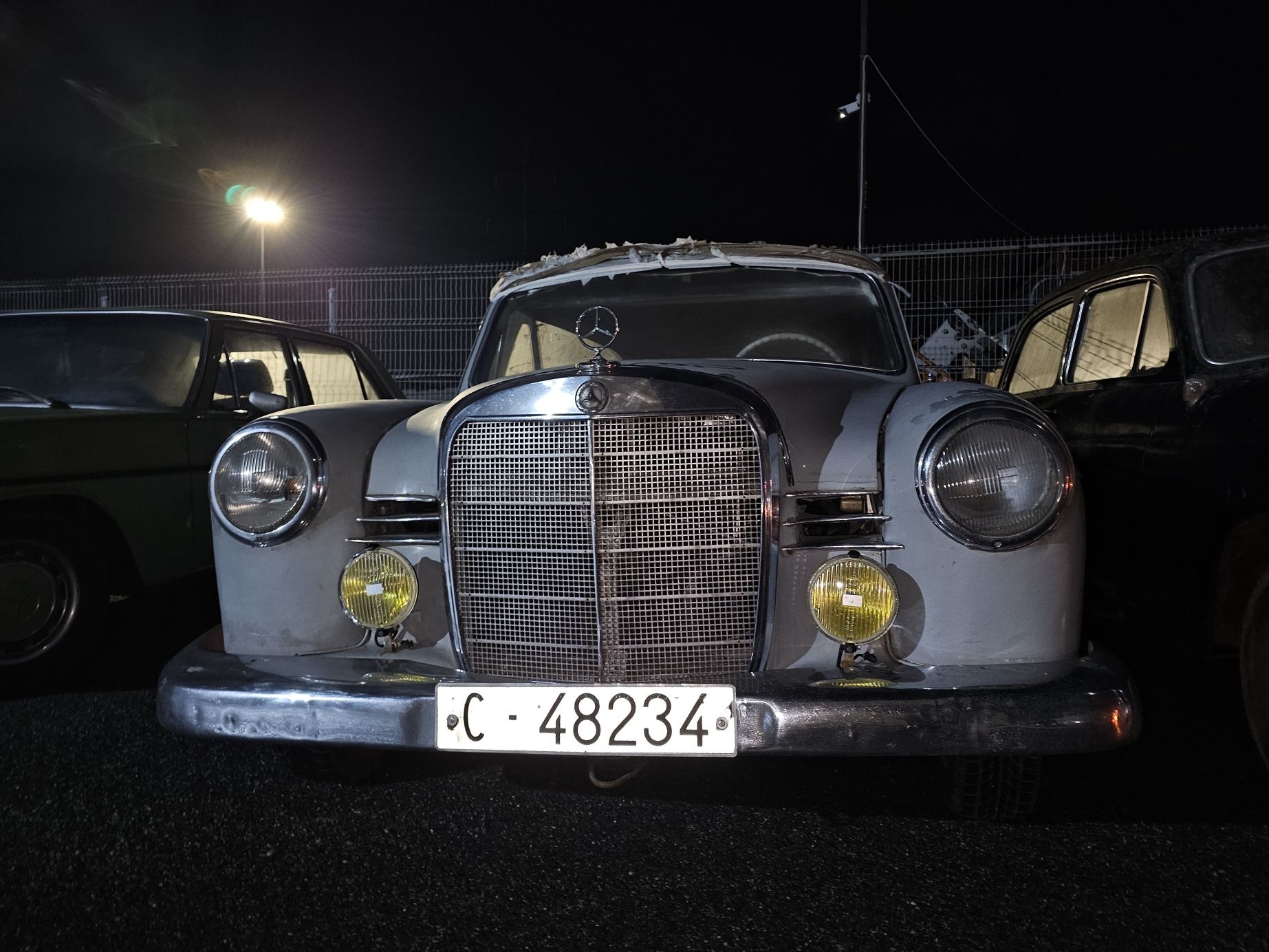 2x Mercedes Ponton – Proiecte de restaurare, Retromobil