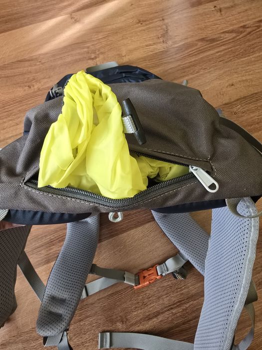 Rucsac munte Mountaintop, Cu husa ploaie, 40 l,  nou cu eticheta