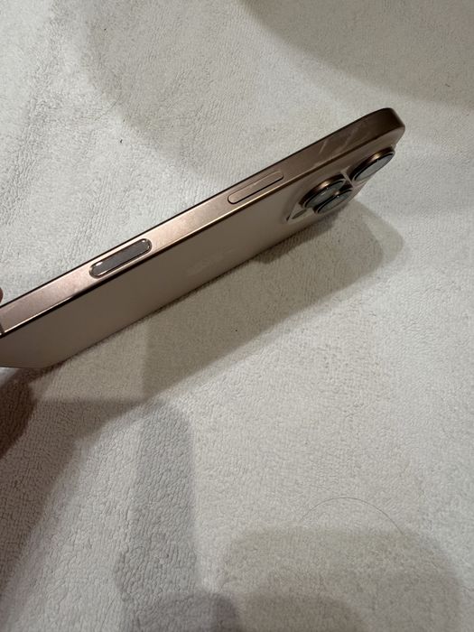 Iphone 16 pro,inca un an in garantie