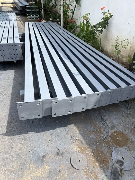 Vând hală structură metalică 10x20x4 la prețul de 3000 euro