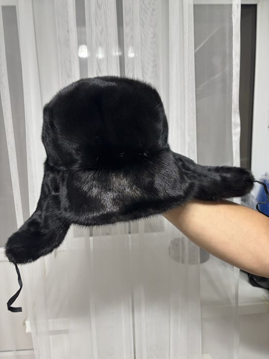 Продам натуральную цельную мужскую норковую шапку