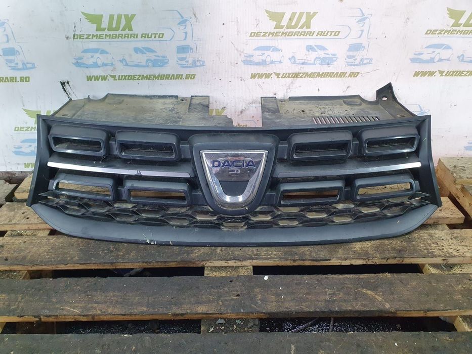 Grila bara fata 623108484r Dacia Logan 2 [facelift] [2017 - 2020]