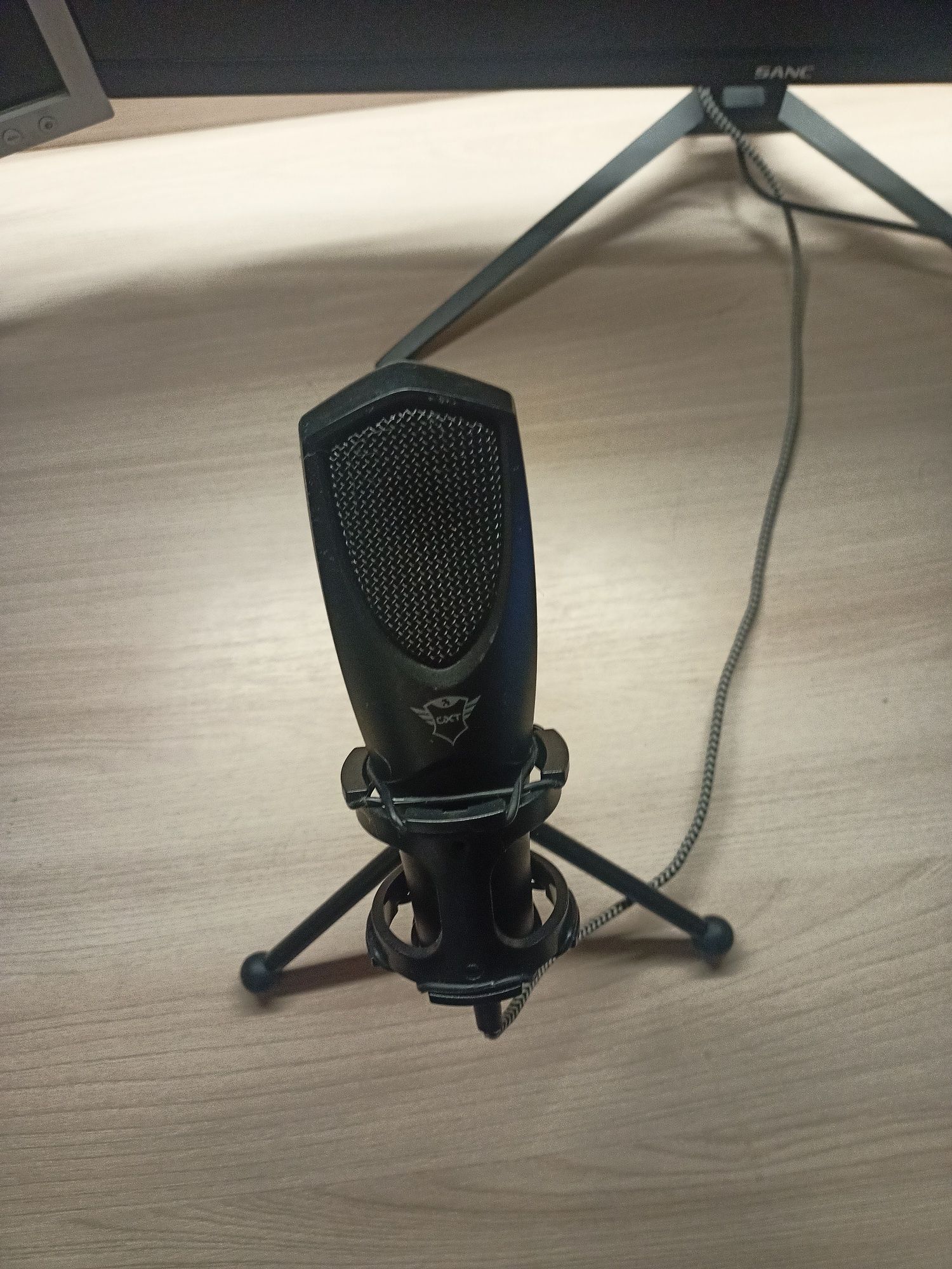 Микрофон Trust GXT 212 Mico (USB)