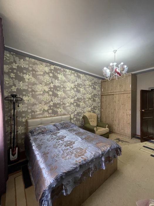 Продается большая 3-х комнатная квартира на 1 этаже