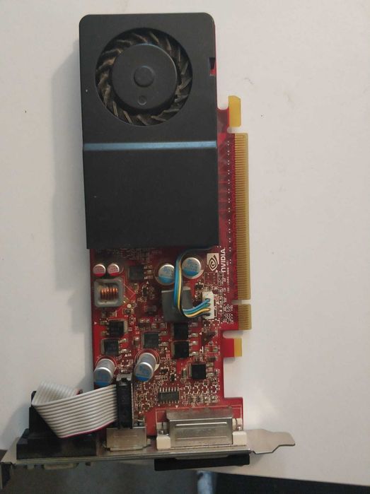 Placă SAPPHIRE pulse radeon rx 550 - 4gb gddr5 si doua bonusuri retro