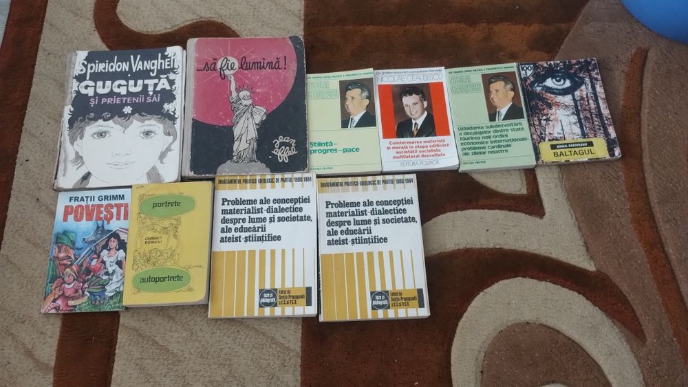 Carti vechi cu Nicolae Ceausescu
