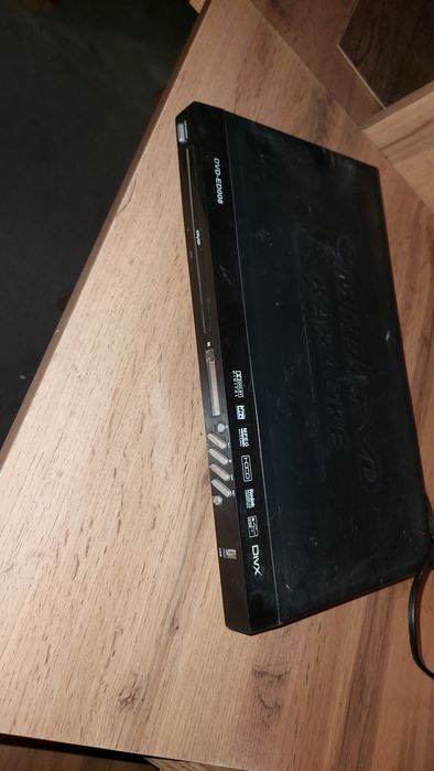 Продам DVD-проигрыватель