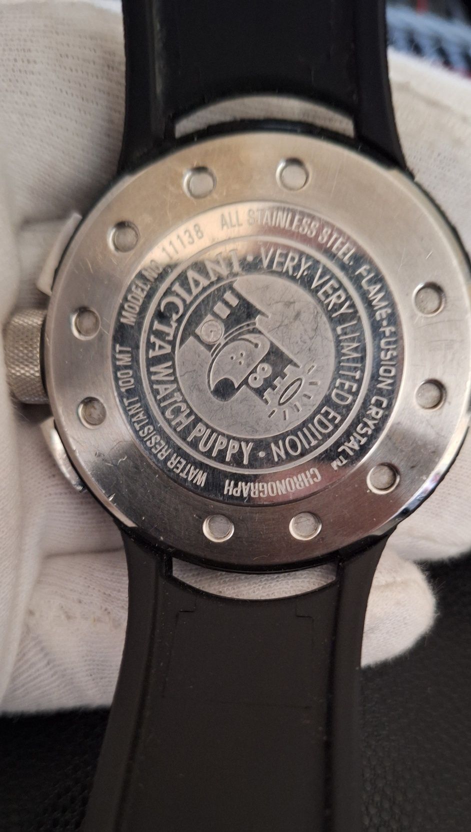 Часовник INVICTA Chronograph