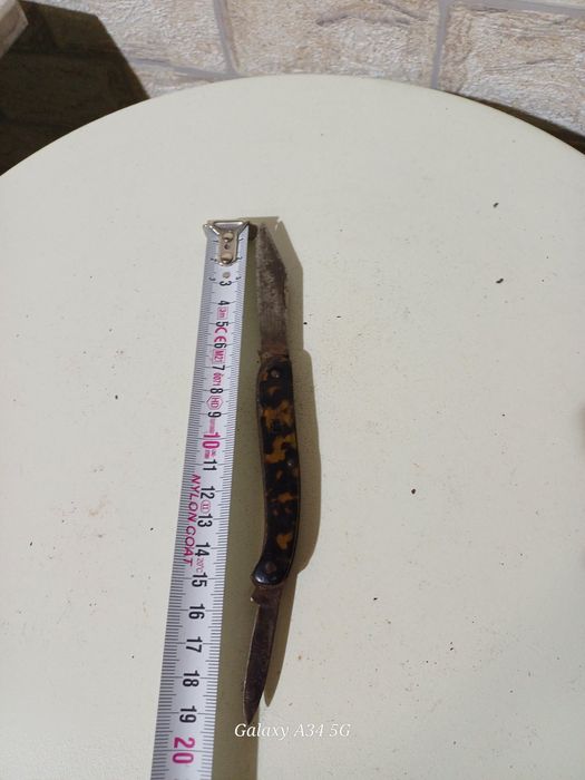 Стара джобна сгъваема ножка