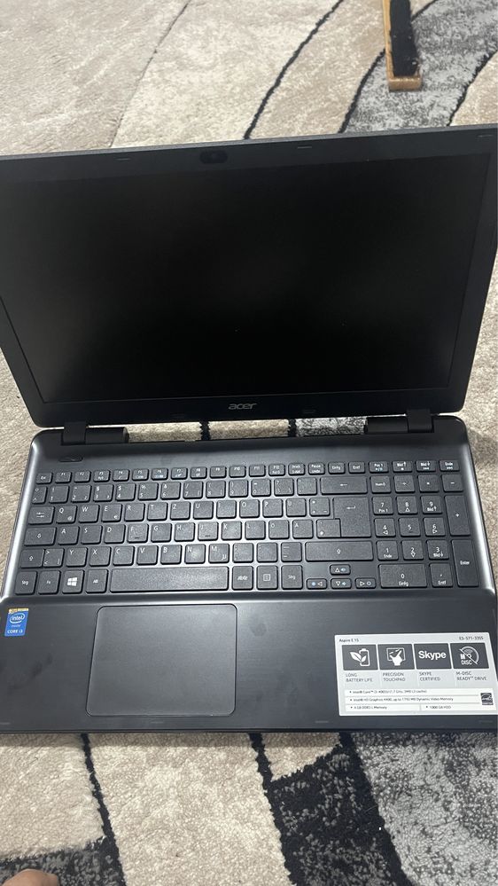 Dezmembrez Laptop Acer Aspire E5-571