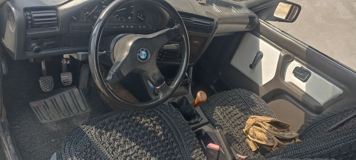 Bmw E30 m20b20 состояние хорошее