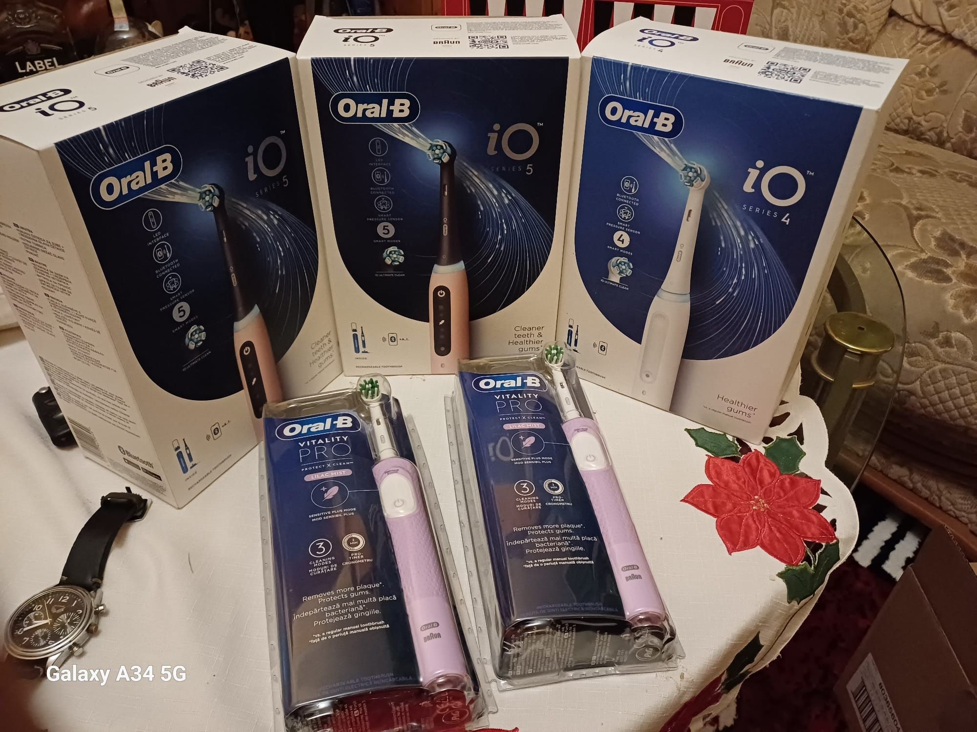 De vanzare periute de dinti oral-B