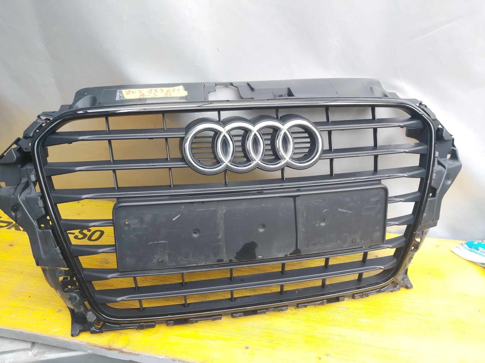 Грил решетка ауди а3 Audi A3 S-line