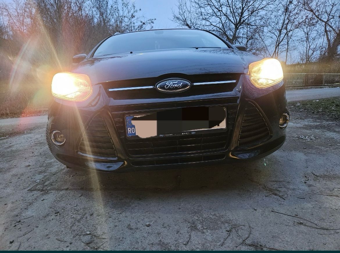 Vând Ford Focus break