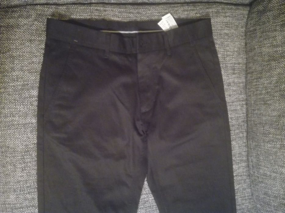 Pantaloni Zara man, noi.