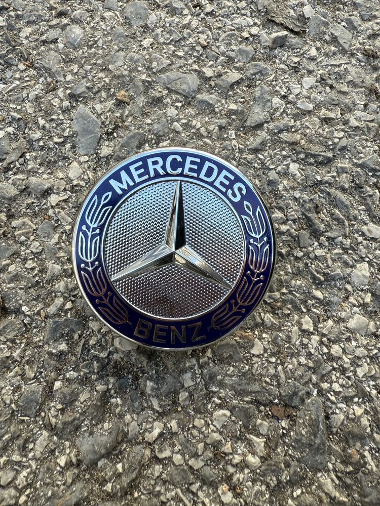 Емблеми за капак на Mercedes w204